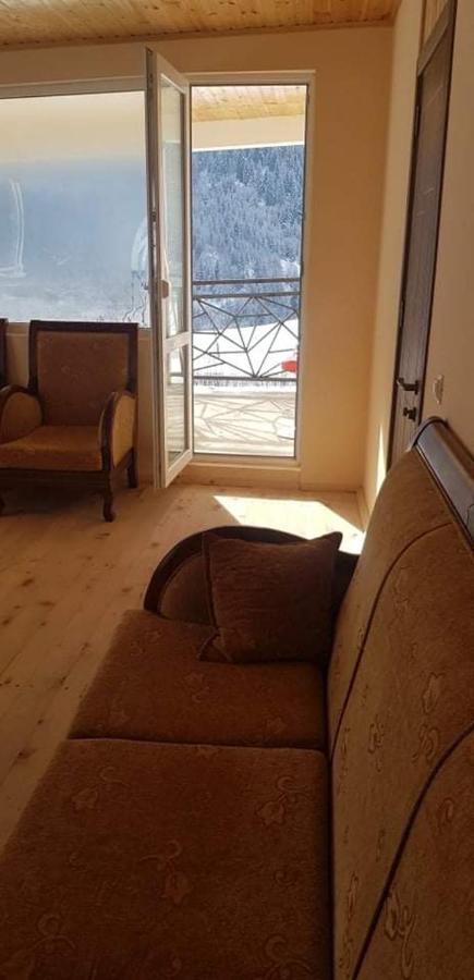 Guesthouse Caucasus Mestia Eksteriør billede