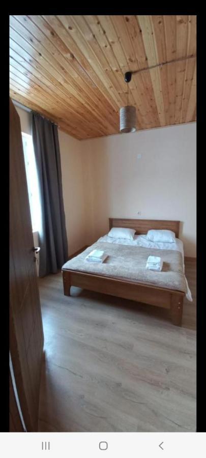 Guesthouse Caucasus Mestia Værelse billede