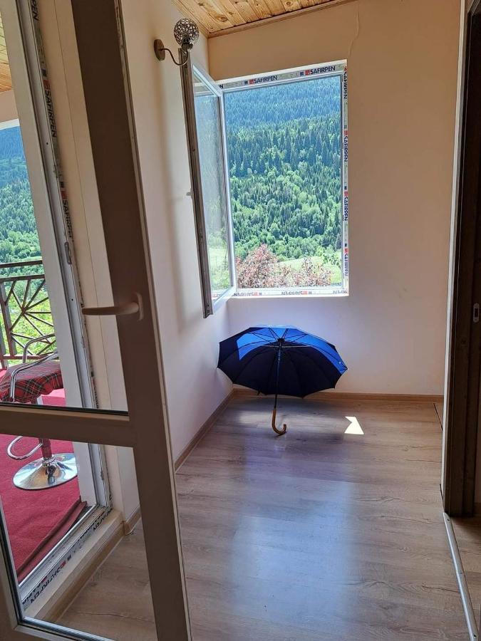 Guesthouse Caucasus Mestia Eksteriør billede